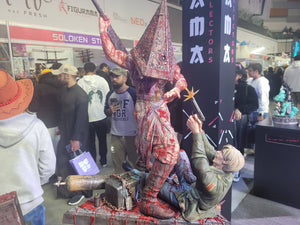 James Sunderland vs Red Pyramid Statue- Flexible Plan for 06 Months Resin Figures Figurama Collectors 